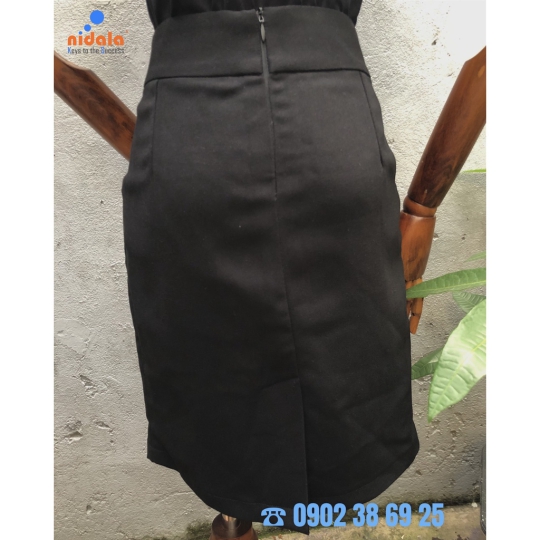 Chân váy công sở Nidala màu đen đơn giản thanh lịch, phối áo thun, sơ mi văn phòng