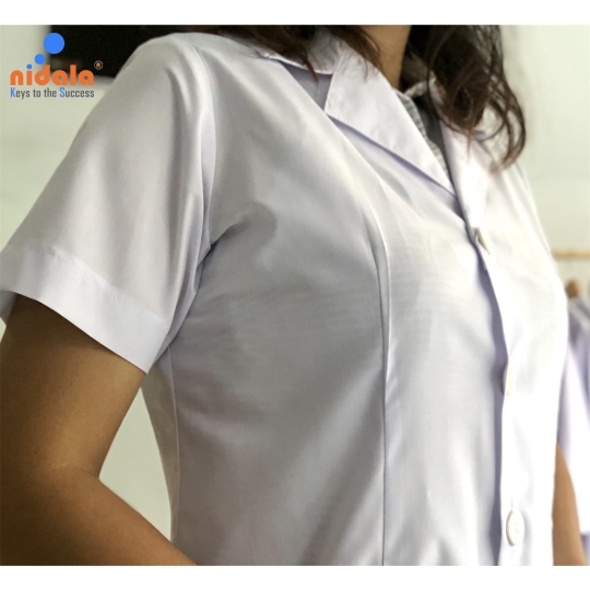Áo điều dưỡng Nữ tay ngắn Nidala chất liệu Kate silk, đường may đẹp, tỉ mỉ