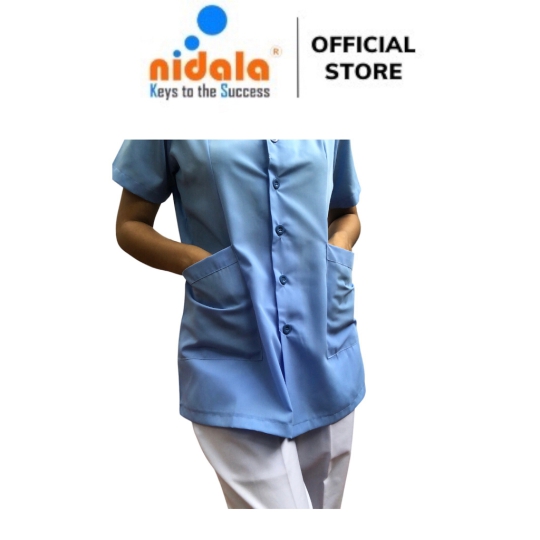 Áo điều dưỡng Nữ tay ngắn, thân lở qua mông màu xanh Nidala chất liệu Kate silk, đường may đẹp, tỉ mỉ